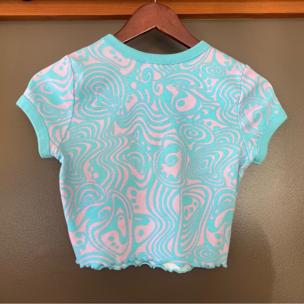 SOLD!!! Stich & Pine Trippy Crop Top Size Medium - Picture 5 of 6